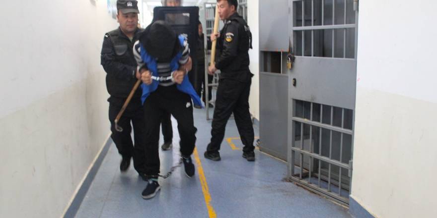 Çin'in Doğu Türkistan'daki cezaevlerinden sızdırılan fotoğrafl