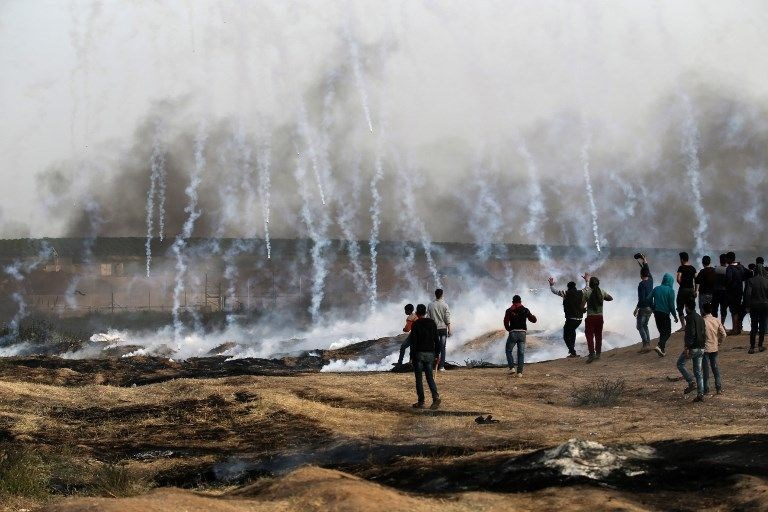 İsrail'e rağmen Gazze sınırında "ateş cuması" eylemi: 2 ö 6