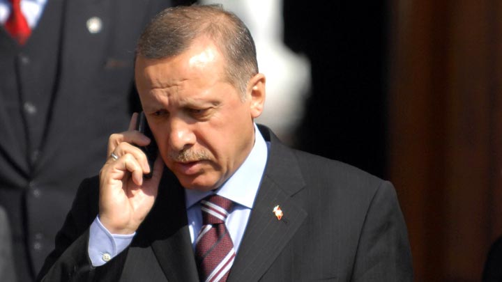 Erdoğan, İsrail Cumhurbaşkanı'na 'ezan yasağını' sordu