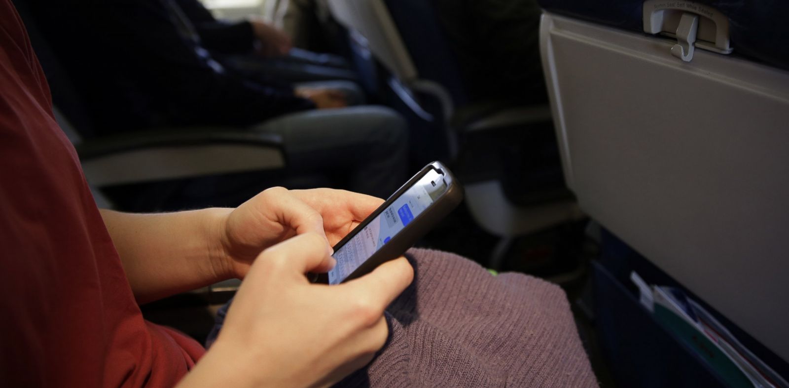 Amerikan istihbaratı uçak yolcularının telefonuna sızmış