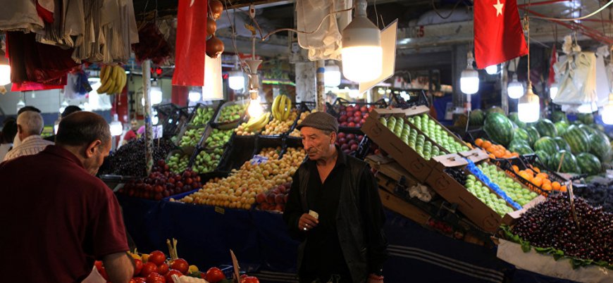 Unicredit: Türkiye'de enflasyon Nisan'da zirve yapacak