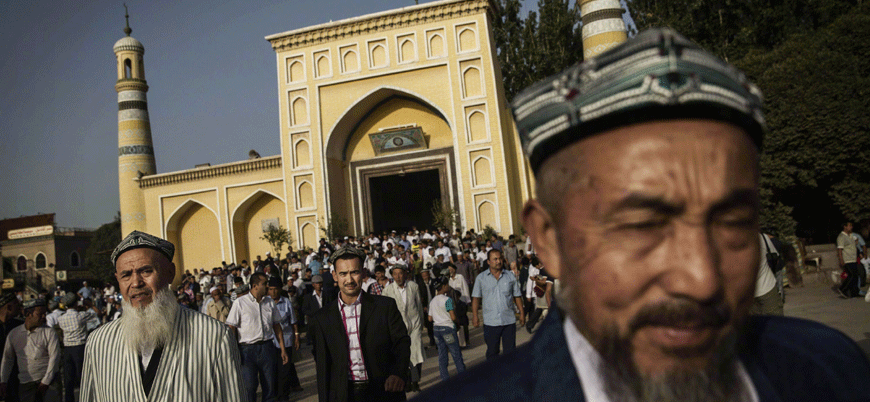 Çin Uygurların evlerine dindarlık testi için 1 milyon casus gönderdi