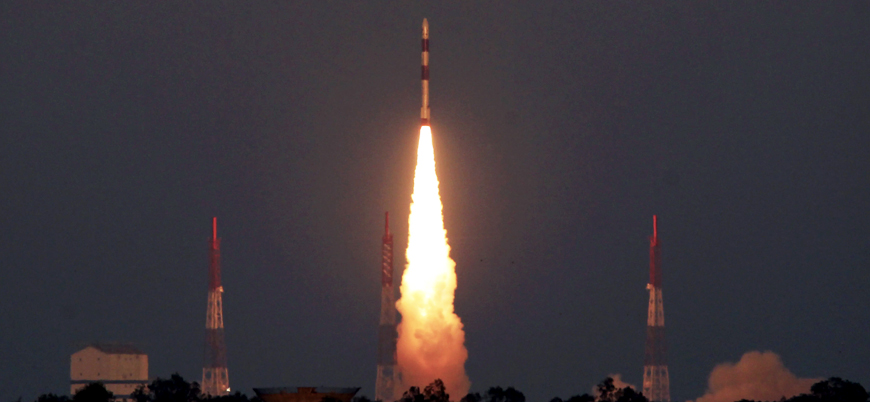 NASA: Hindistan'ın uydu vurması uzay yolculukları için tehlike oluşturuyor