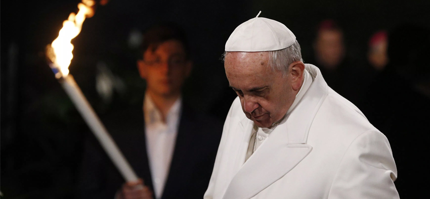 Katoliklerden Papa'nın aforoz edilmesi çağrısı: Yeterince radikal değil