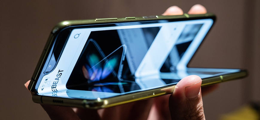 Samsung'un katlanabilir akıllı telefonu Galaxy Fold satışa çıktı