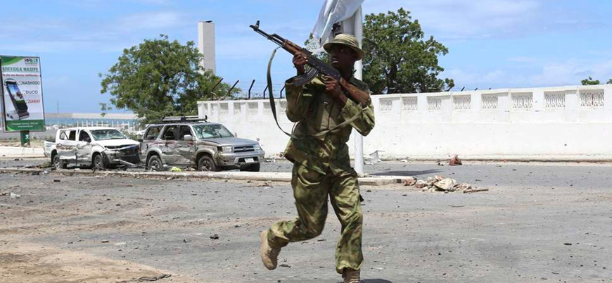 Eş Şebab'dan ​Somali Kara Kuvvetleri Komutanı'na bombalı araç saldırısı