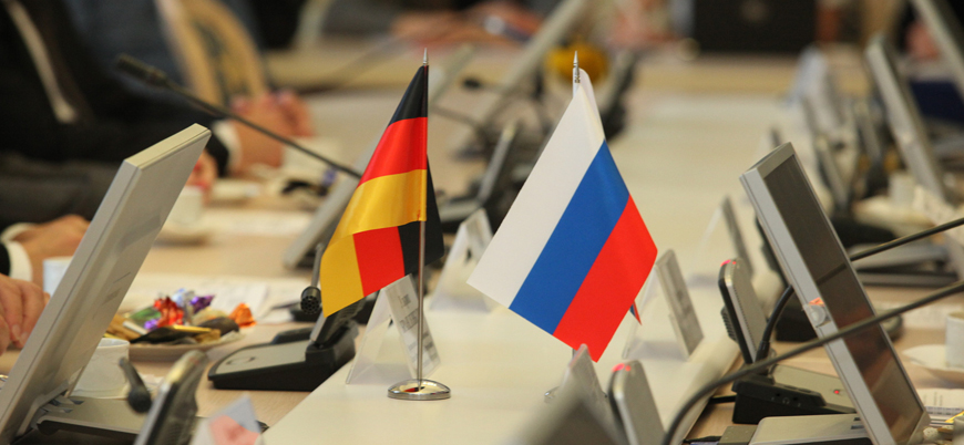 Almanya 2 Rus diplomatı sınır dışı etti