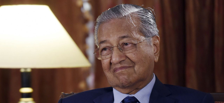 Malezya Başbakanı Mahathir Muhammed istifa etti