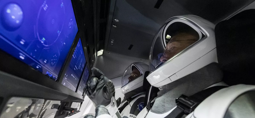 SpaceX: Özel sektör ilk kez uzaya insan gönderdi