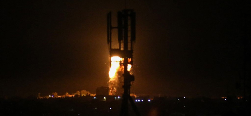 İsrail Gazze'de Hamas'a ait noktaları vurdu