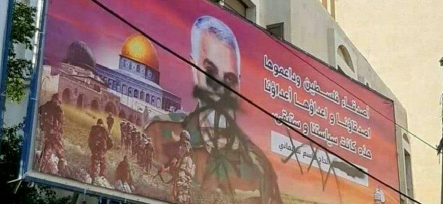 Gazze halkı Kasım Süleymani posterlerini söktü