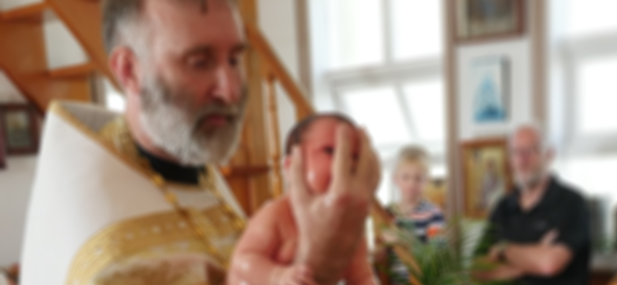 Romanya'da 6 aylık bebek vaftiz esnasında boğularak öldü