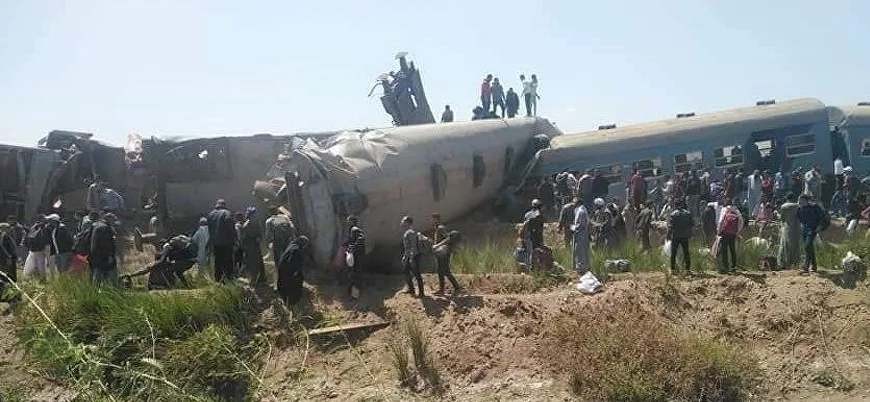 Mısır'da tren kazası: 32 ölü