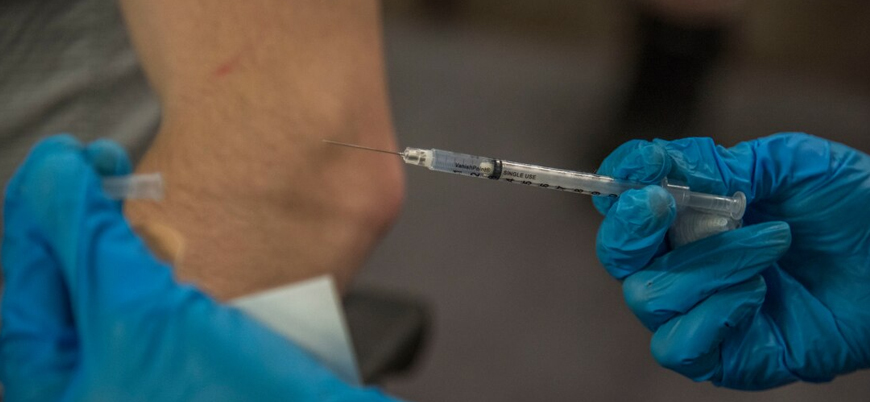 BioNTech kurucusu Şahin: Her yıl aşı olunması gerekebilir