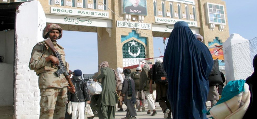 Taliban, Pakistan'a açılan Spin Boldak sınır kapısını ele geçirdi