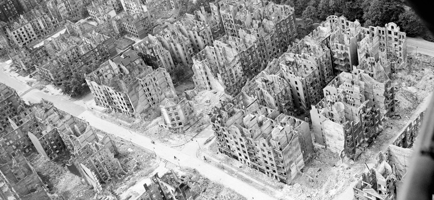 24 Temmuz 1943: 40 bini aşkın sivilin öldürüldüğü Hamburg Bombardımanı