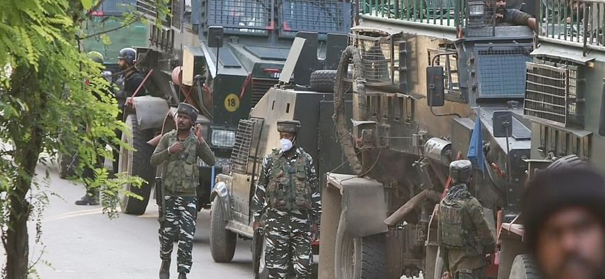 Keşmir'de Hint ordusuna pusu: 5 ölü
