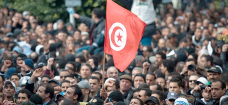 Tunus: Cumhurbaşkanı darbesinin ardından yeni hükümet göreve başladı