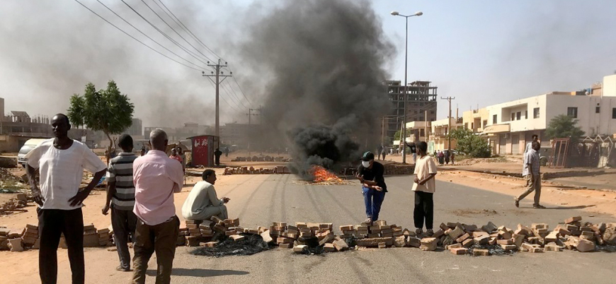 Sudan'da darbe karşıtı protestolara ordu müdahalesi: 7 ölü 140 yaralı