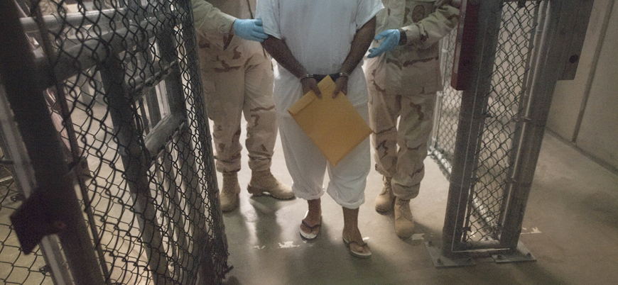 BAE eski Guantanamo mahkumlarını Yemen'e gönderiyor