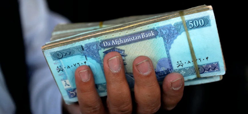 Afganistan'da dolar düşmeye devam ediyor
