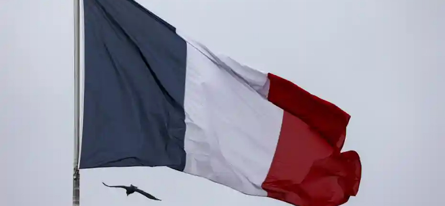 Fransa bayrağında değişiklik yapıldı