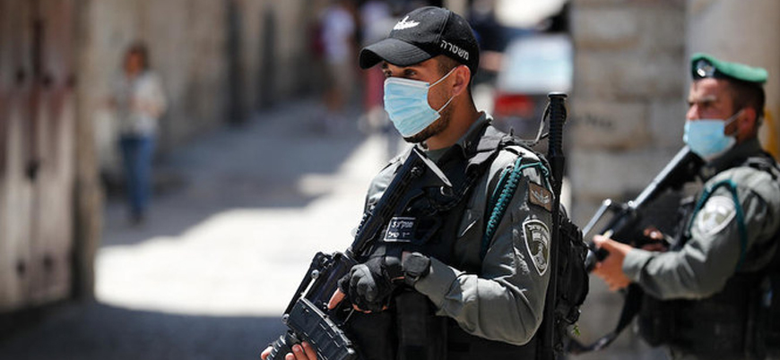 Batı Şeria'da iki İsrail polisini yaralayan Filistinli öldürüldü
