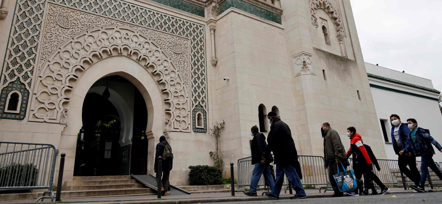 Fransa yönetimi cami ve bağışçıların banka hesaplarını kapatıyor