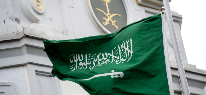 Suudi Arabistan Kabil Büyükelçiliği'ni kısmen açtı