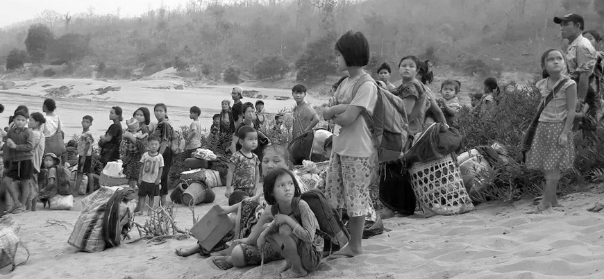 Myanmar'da cuntanın bombardımanından kaçan binlerce sivil Tayland'a sığındı