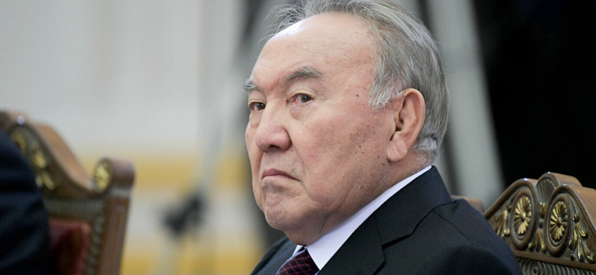 Kazakistan'ın ilk devlet başkanı Nursultan Nazarbayev sessizliğini koruyor