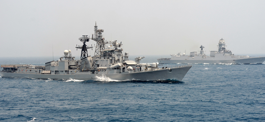 Hindistan'da savaş gemisinde patlama: 3 asker öldü