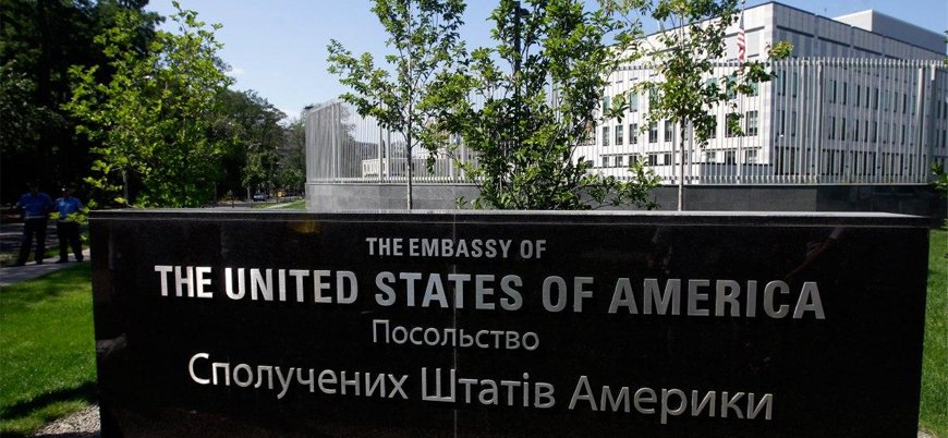 ABD ve İngiltere Ukrayna'daki büyükelçilik personeli ailelerini tahliye edecek
