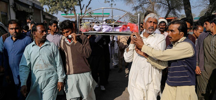 Pakistan'da Kur'an-ı Kerim'i yaktığı belirtilen kişi öldürüldü