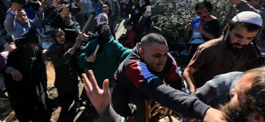 Kudüs'ün Şeyh Cerrah mahallesinde Filistinliler ile İsrail güçleri arasında çatışma