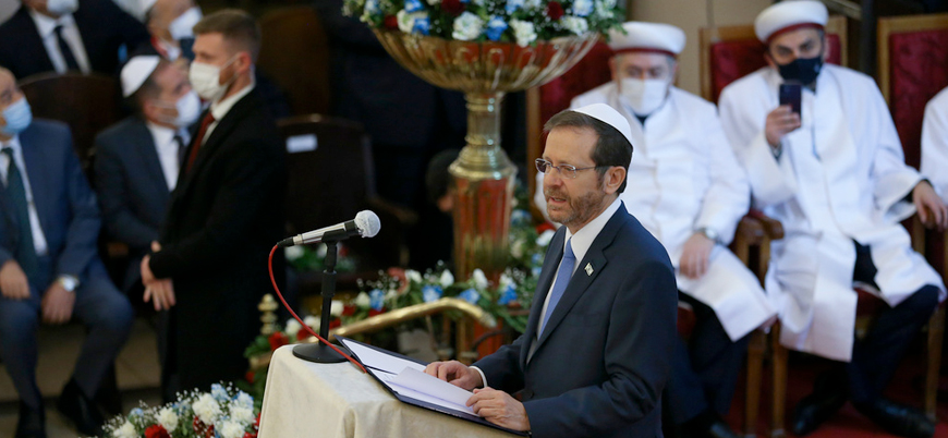 İsrail Cumhurbaşkanı Herzog'dan Neve Şalom Sinagogu'na ziyaret