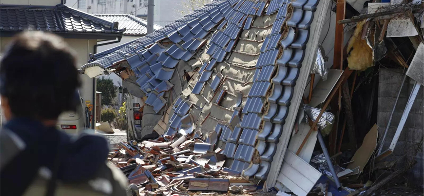 Japonya'daki 7,4'lük depremde 3 kişi öldü