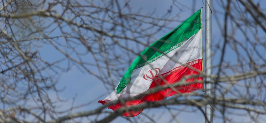 İran'ın başkenti Tahran'da Devrim Muhafızları üssüne saldırı
