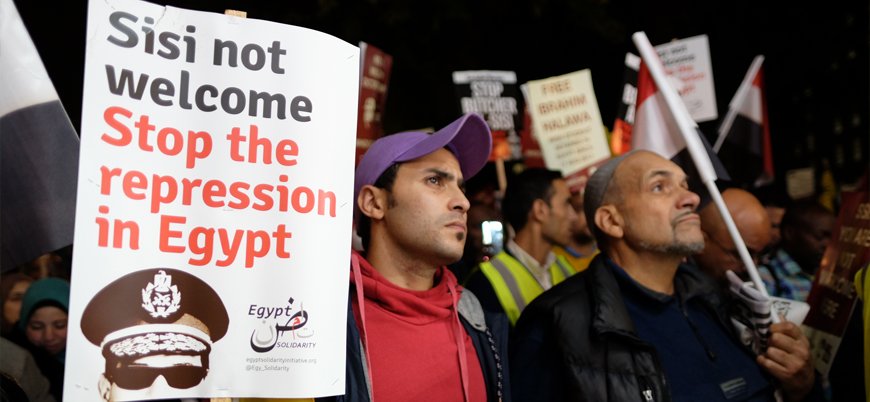 Mısır'da binlerce kişi siyasi suçlamalarla yargılanıyor