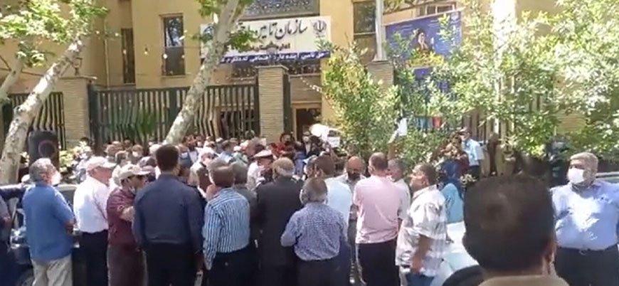 İran'da halkın ekonomi protestoları devam ediyor