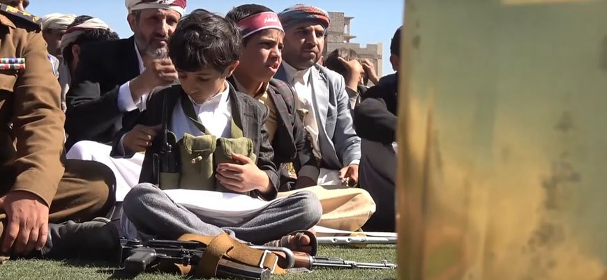 Yemen'de İran destekli Husiler çocuk asker kullanımına devam ediyor
