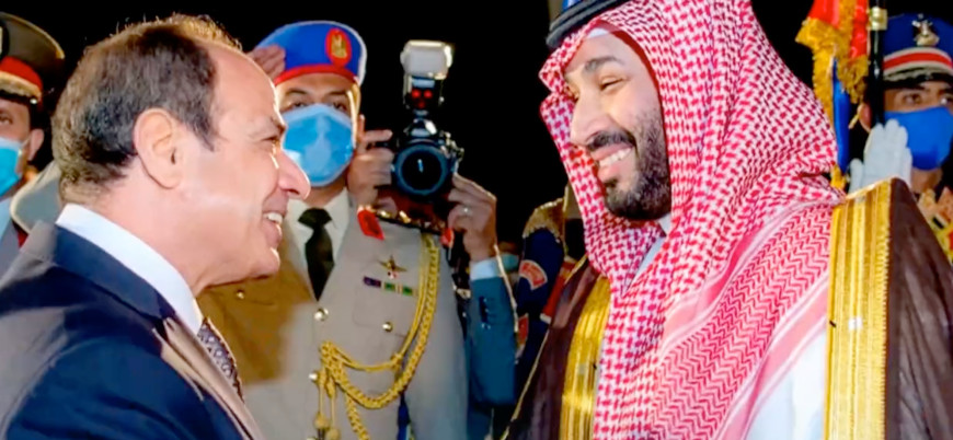 Suudi Arabistan Veliaht Prensi Bin Selman Orta Doğu gezisine Mısır'dan başladı