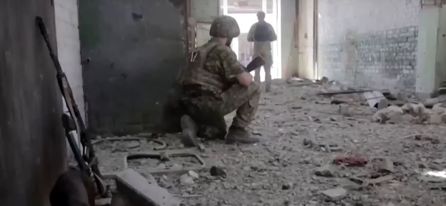 Rusya'nın Ukrayna'nın doğusunda izlediği strateji: Bombala ve yok et