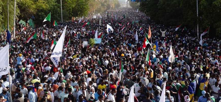 Sudan'da darbe karşıtı gösterilere cunta müdahalesi: 9 ölü