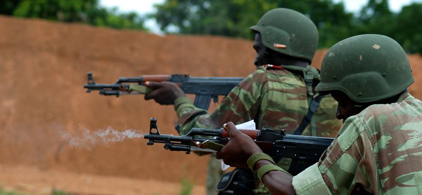 Batı Afrika ülkesi Benin'de orduya saldırılar sürüyor