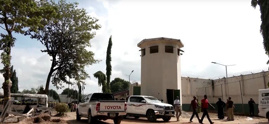 Nijerya'daki hapishane baskınında 900 mahkum firar etti
