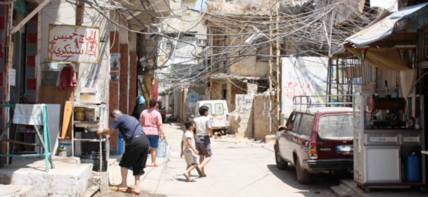 Lübnan'daki Filistin mülteci kampında çatışmalar yeniden patlak verdi