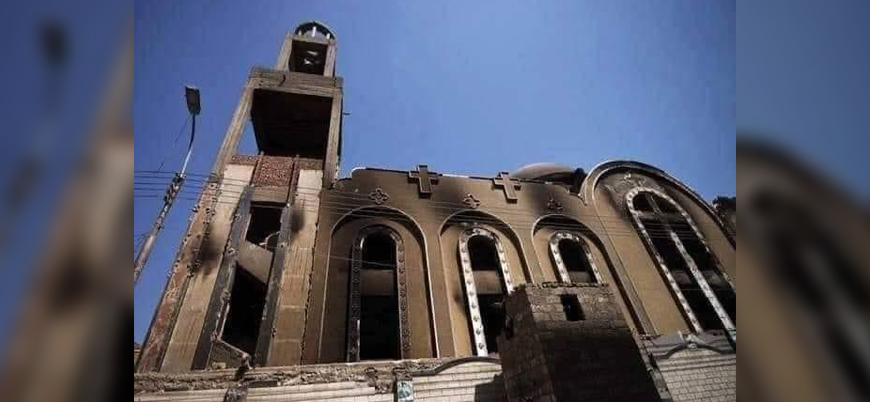 Mısır'da kilise yangını: 41 ölü