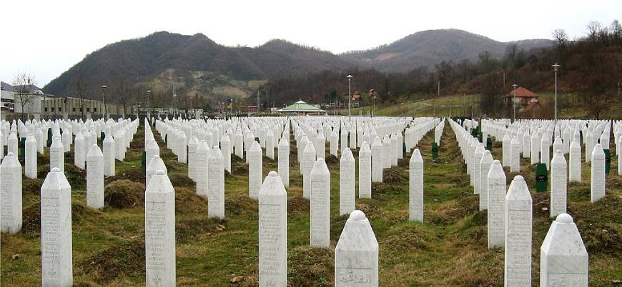 "Batılı ve Rus elitler, Bosnalı Müslümanları öldürmeleri için Sırplara para ödedi"