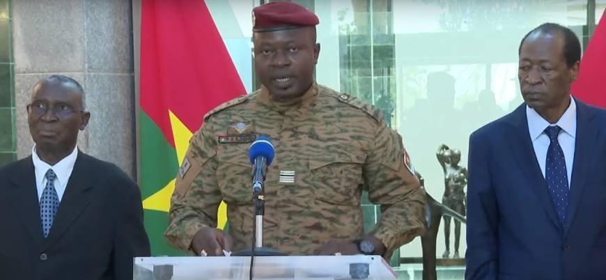 Burkina Faso'da cunta lideri ilk yurt dışı gezisine çıkıyor